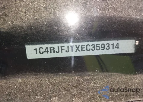 2014 Jeep Grand Cherokee Summit from USA, damaged, VIN 1C4RJFJTXEC359314